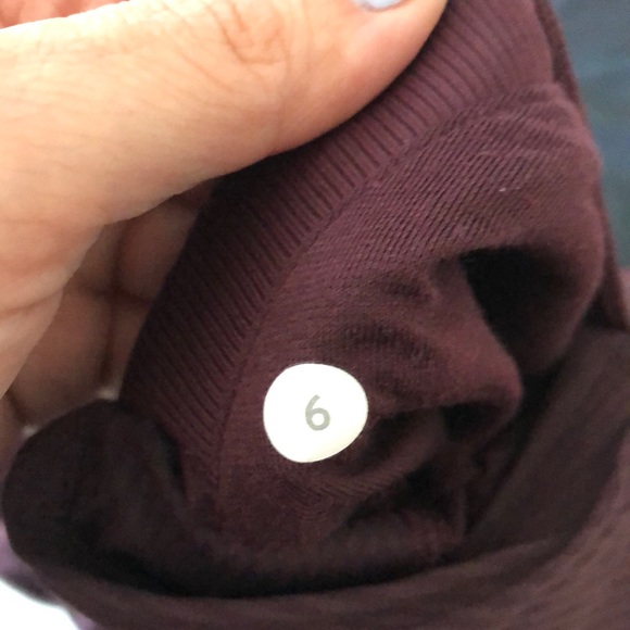 Lululemon studio crop - Picture 3 of 11